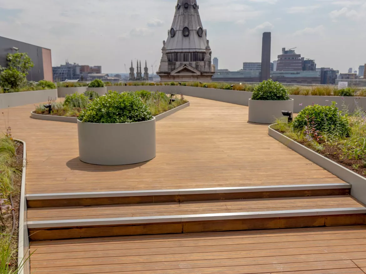 Kebony_Terrassendeck.jpg Kebony_Terrassendeck.jpg