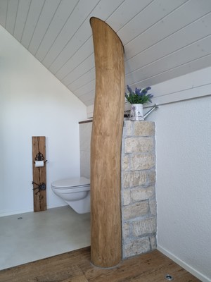 Stuetzbalken_Badezimmer.jpg