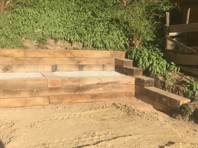 Holzschwellenwand _im_Bau2.jpg