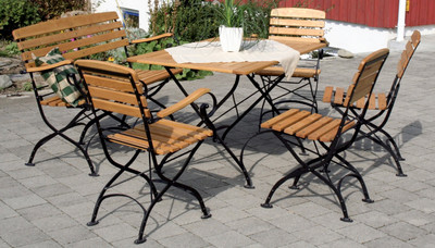 Sitzgruppe_Maja_Robinien_koomplett.jpg