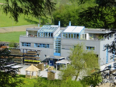 Verkaufsgebaeude_Front_ey88dy34bvsy.jpg