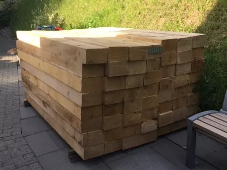 Holzschwellen_Eiche_13x23.jpg Holzschwellen_Eiche_13x23.jpg