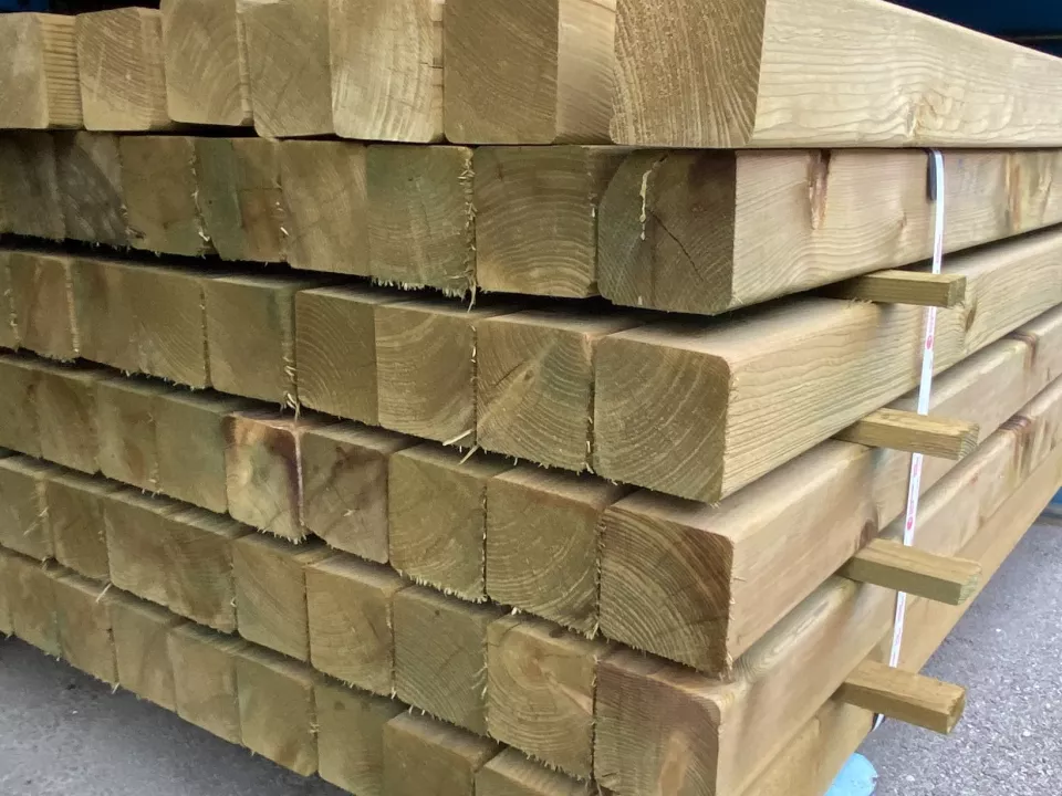 Konstruktionsholz_impraegniert2.jpg Konstruktionsholz_impraegniert2.jpg