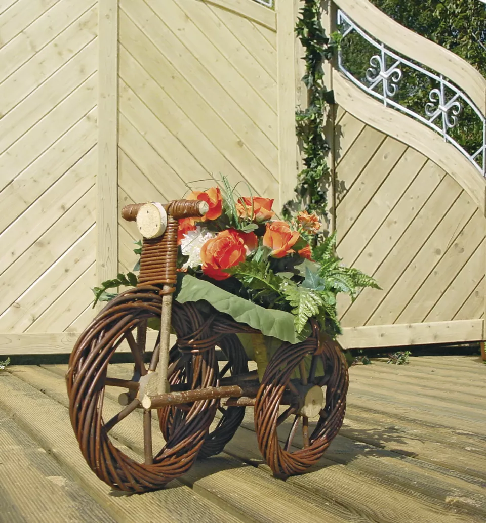 Weiden-Trike_Lance_Hochformat.jpg Weiden-Trike_Lance_Hochformat.jpg