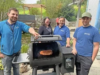 Fruehlingsfest_Inhaber_2022_h001u39hno8.jpg Fruehlingsfest_Inhaber_2022_h001u39hno8.jpg